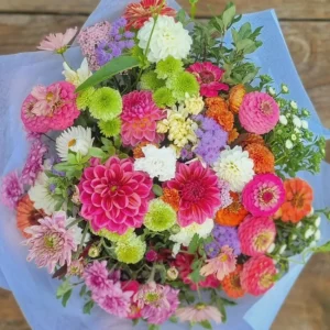 Seasonal bouquet large
